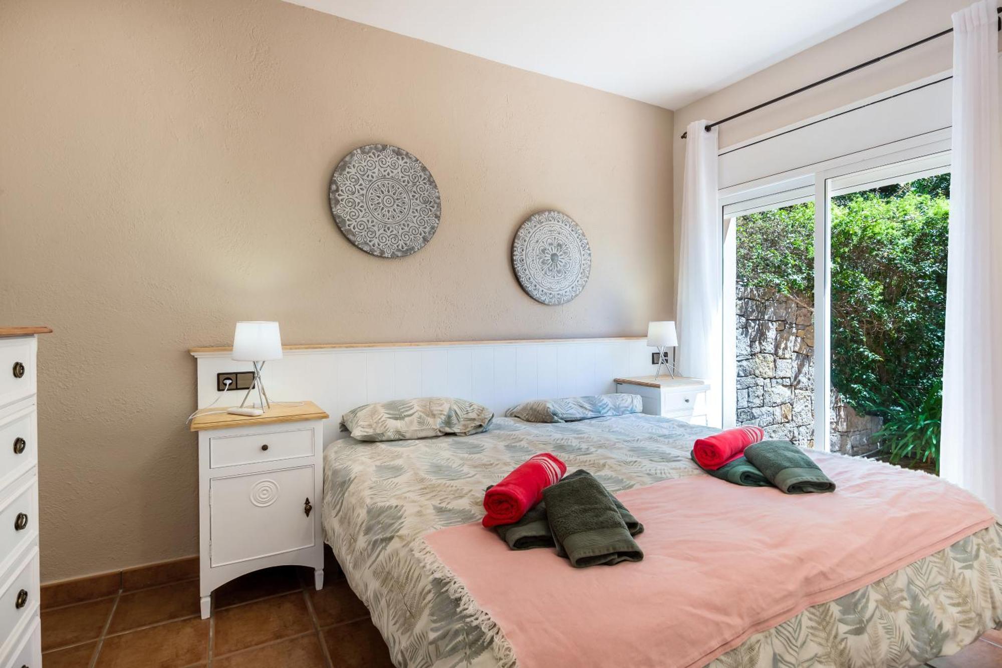 Villa Golfy 8 Golf Bonmont Terres Noves 外观 照片
